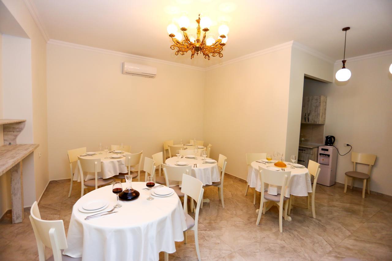 Hotel City Kutaisi Eksteriør bilde
